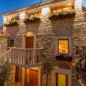 Stone House Luxury 4* Split
