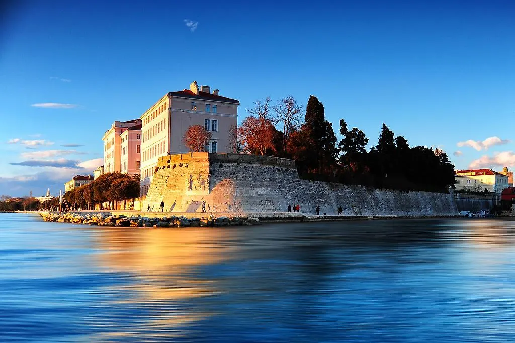 Scallop Regent Rooms Zadar 4*,